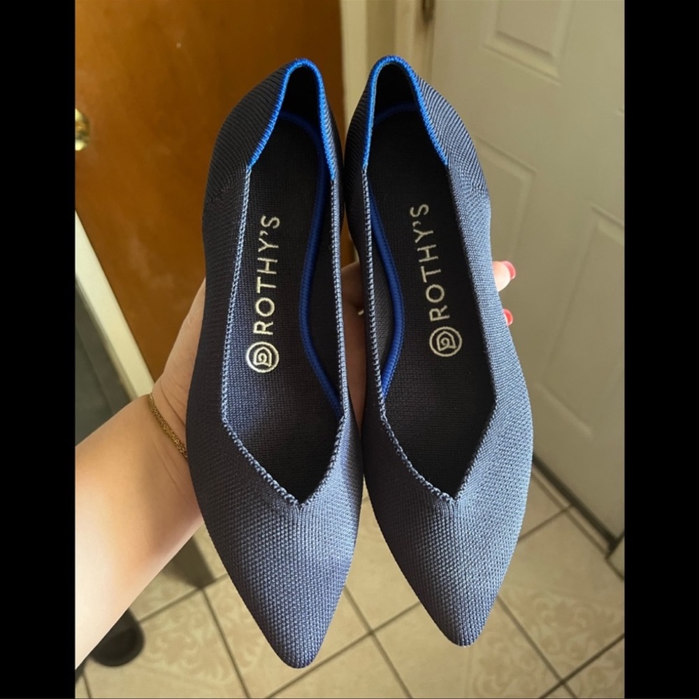 New Rothy’s the point flats Navy blue size 8
